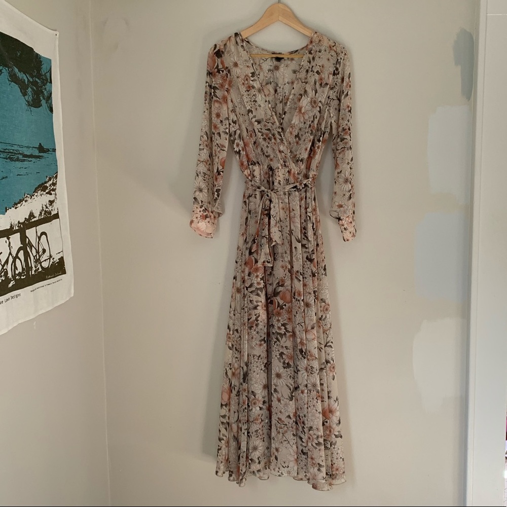 KATE and LILY floral flowy dress in M